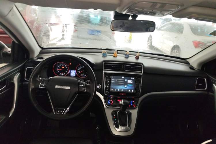 Used Haval H6 2015 Sport Edition 1.5T Automatic Two-Wheel Drive Luxury Model