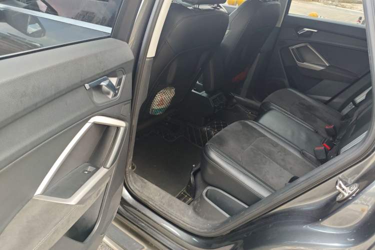 Used Audi Q3 2020 35 TFSI Fashion Dynamic Model