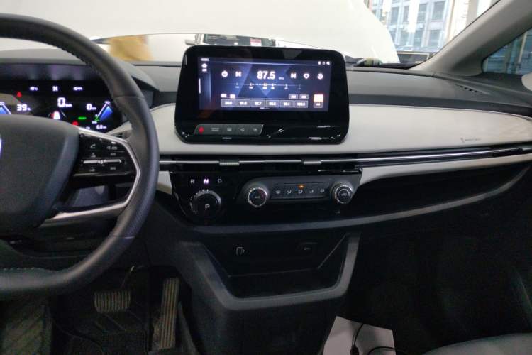 Used Bestune NAT 2023 PRO Comfort Travel Edition 419km