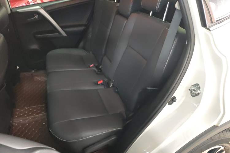 Used Toyota RAV4 2016 2.0L CVT Two-Wheel Drive Smart Edition China V Standard
