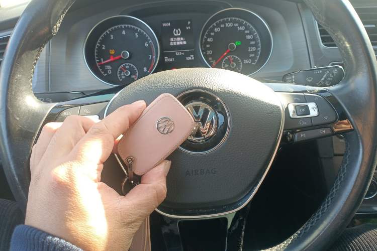 Used Volkswagen Golf 2016 230TSI Automatic Luxury Version