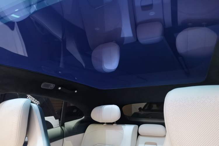 Used  YU7 2025 Ultra-Long Range High-Performance All-Wheel-Drive Max Edition