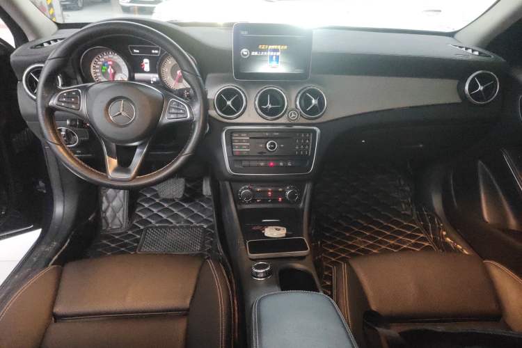 Used Mercedes-Benz GLA 2016 GLA 200 Fashion Model