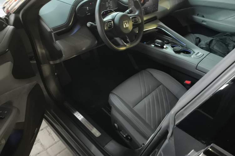 Used Zeekr 001 2025 WE Edition 100 kWh Rear-Wheel Drive
