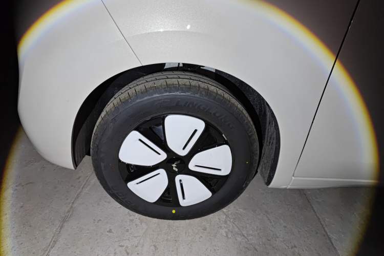 Used Wuling Hongguang MINIEV 2025 Four-Door Version Advanced Edition
