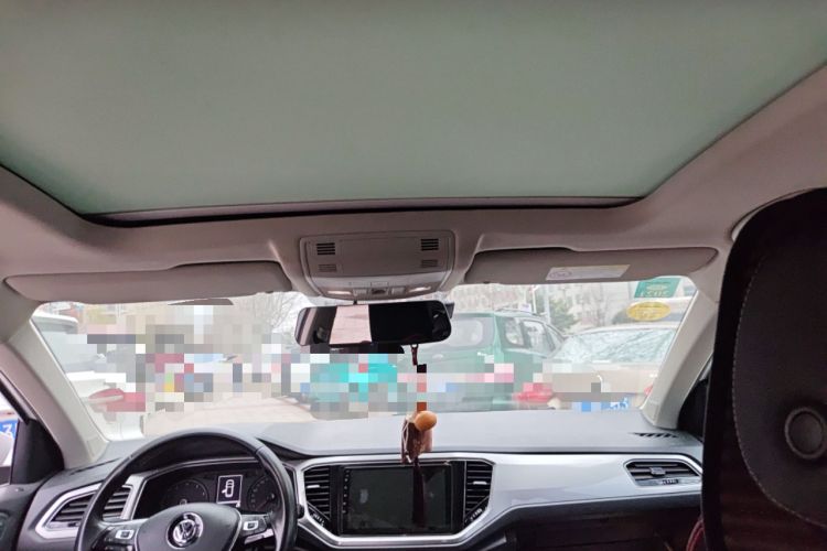 Used Volkswagen T-ROC 2018 280TSI DSG Two-Wheel Drive Advanced Version China V Emission Standard
