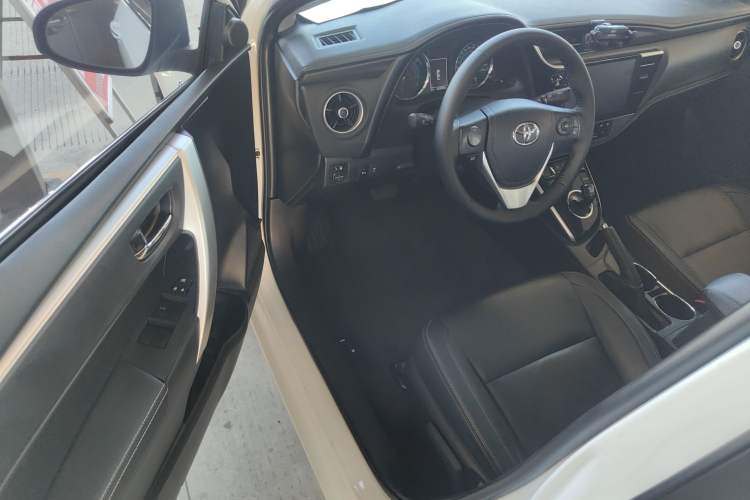 Used Toyota Corolla 2017 Revised Dual-Engine 1.8L E-CVT Elite Edition