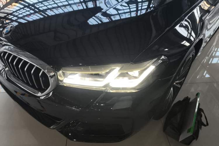 Used BMW 5 Series 2021 530Li Leading Model M Sport Package