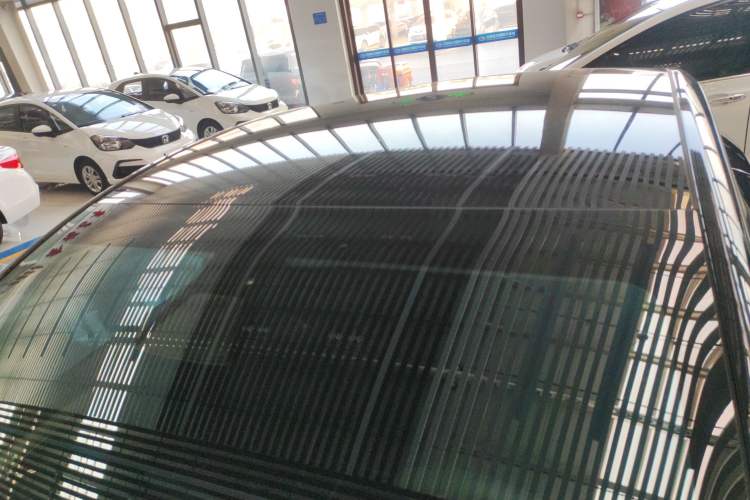 Used Tesla Model Y 2022 Long-Range All-Wheel-Drive Version
