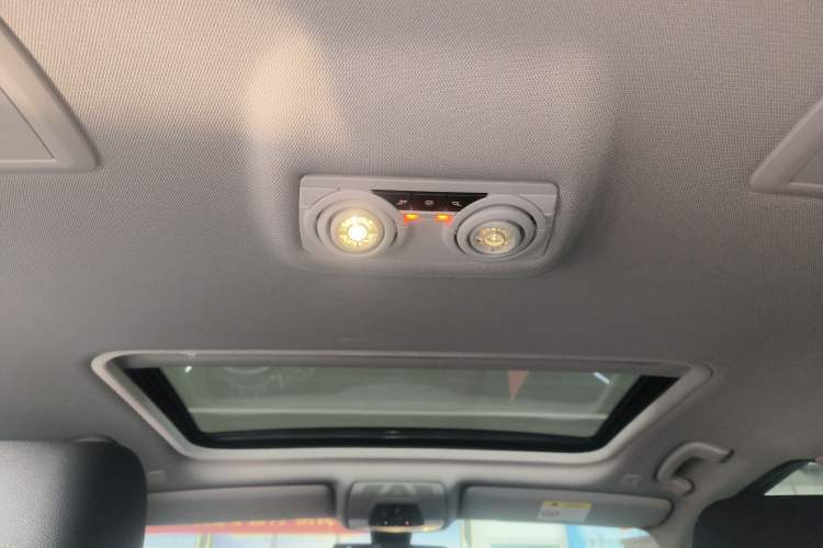 TDK.VehicleDetails.img