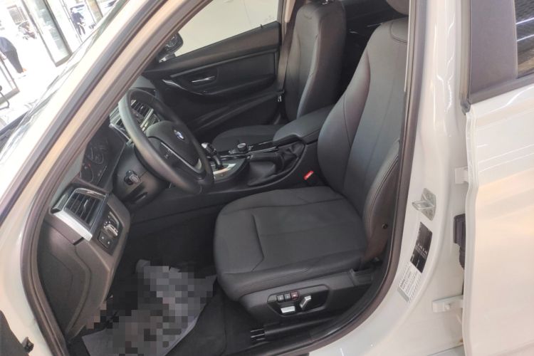 Used BMW 3 Series 2017 318i Fashion Model
