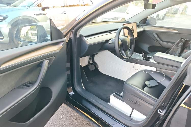 Used Tesla Model Y 2022 Rear-Wheel-Drive Version