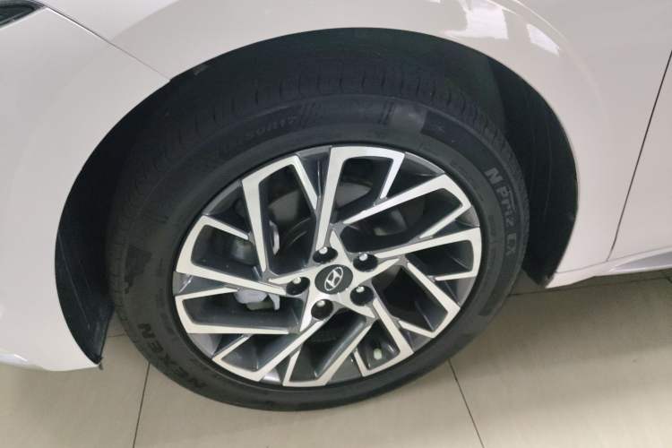 Used Hyundai Mistra 2021 1.8L CVT GLX Elite Edition
