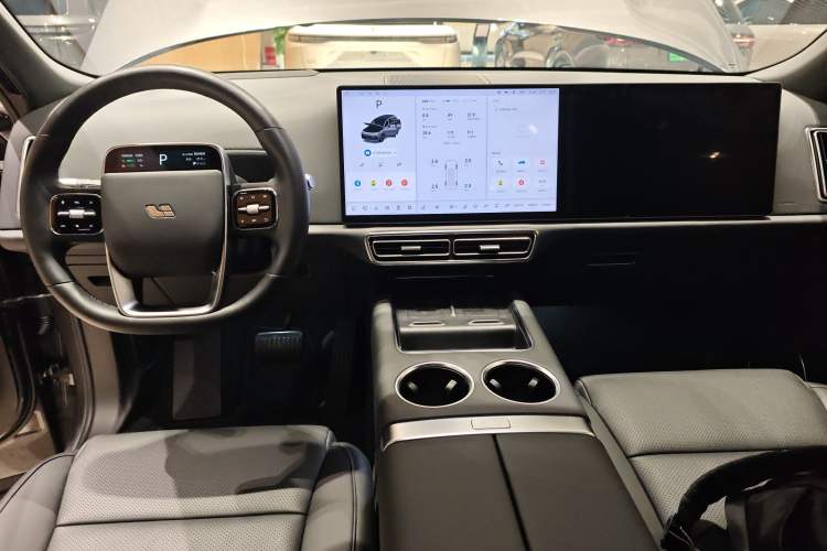 Used Li Auto L8 2024 Ultra Model
