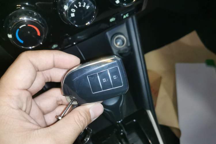 Used Toyota YARiS L Zhi Xian 2022 X-Trail 1.5L CVT Luxury PLUS Edition