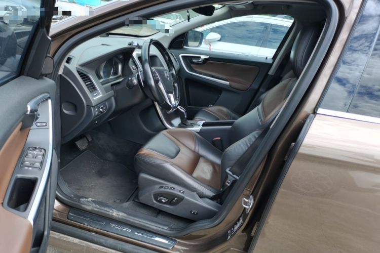 Used Volvo XC60 2015 T5 Zhiya Edition
