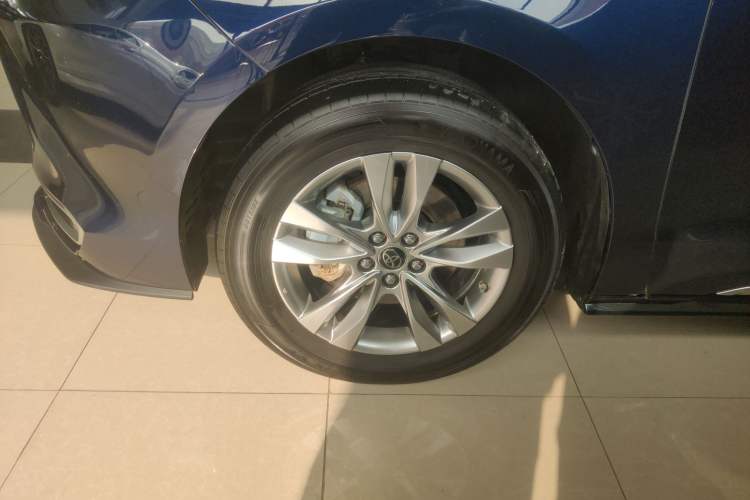 Used Toyota Sienna 2021 2.5L Hybrid Platinum Edition