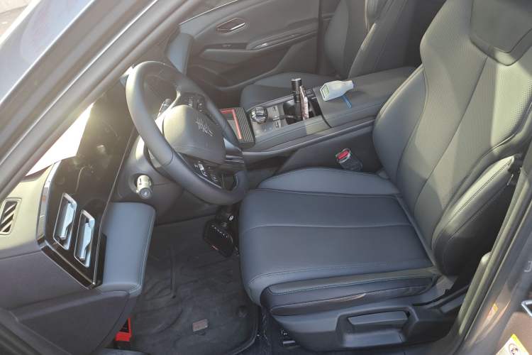 Used BYD Qin L 2024 DM-i 80KM Leading Model
