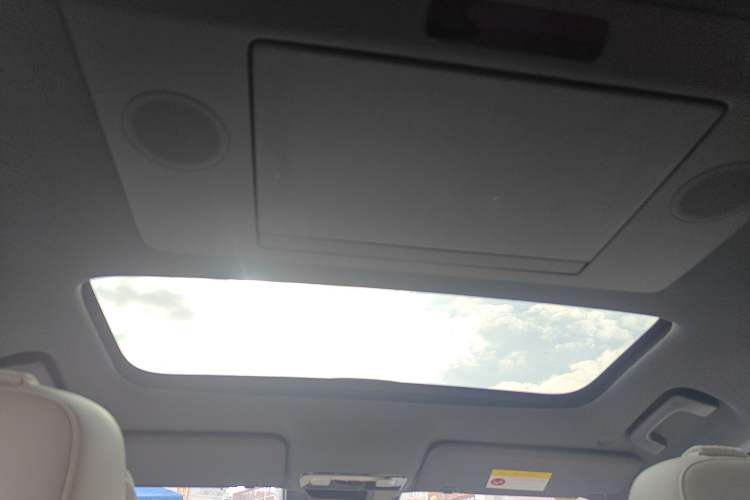 Used Li Auto L9 2022 Max model
