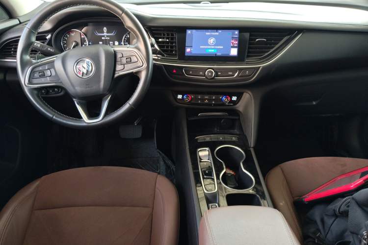 Used Buick Regal 2020 552T Luxury Version