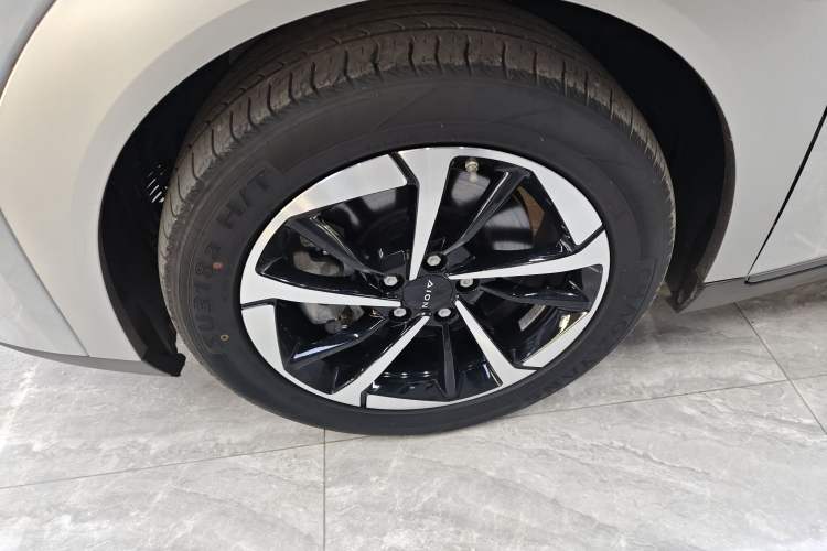 Used AION Y 2022 Plus 70 Smart Edition
