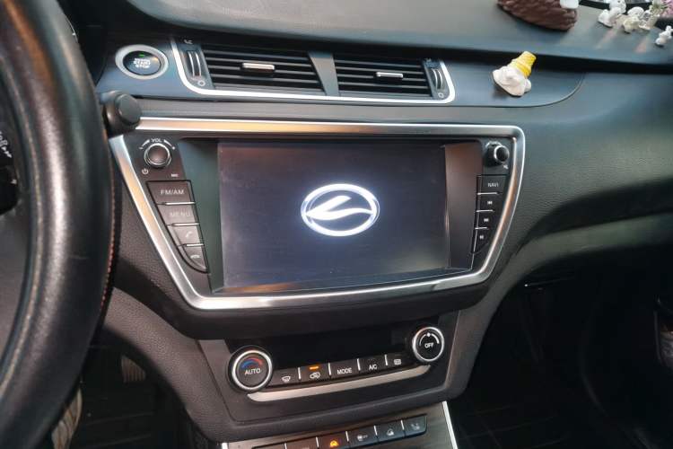 Used Land X7 2015 2.0T Panoramic Prestige Edition
