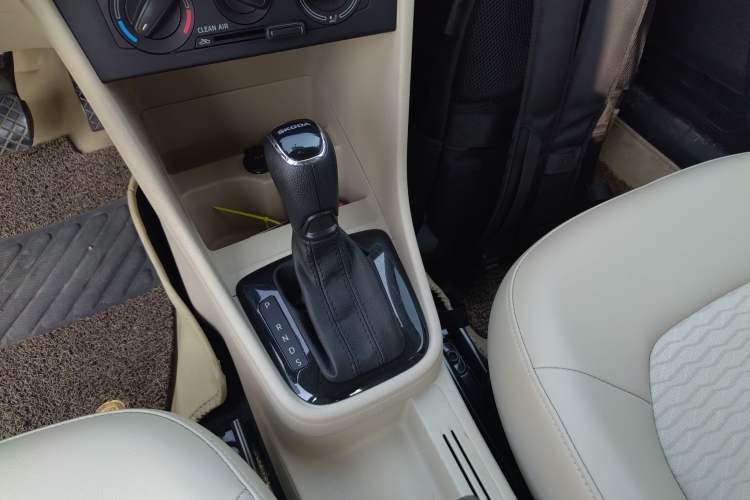 Used Skoda Rapid 2016 1.6L Automatic Chuanxing Edition
