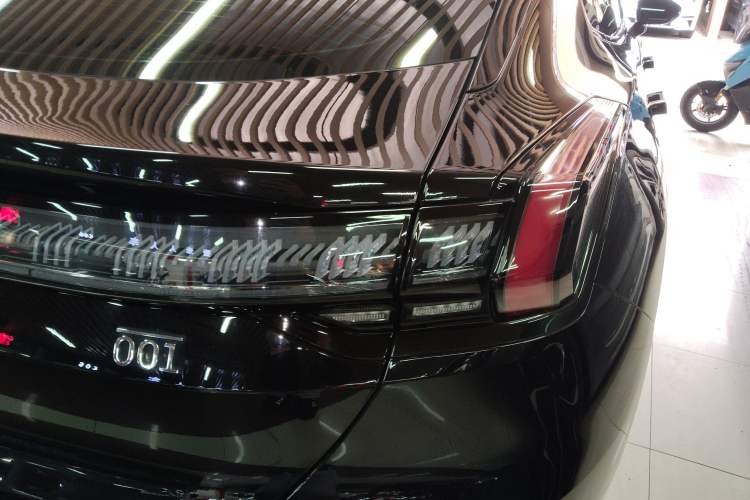 Used Zeekr 001 2023 WE Edition 100 kWh
