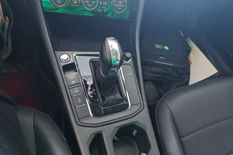 Used Volkswagen Bora 2019 Revised Version 1.5L Automatic Elite Edition China VI Standard