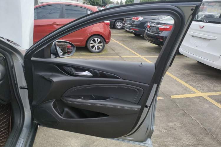 Used Buick Regal 2024 25T Deluxe Edition
