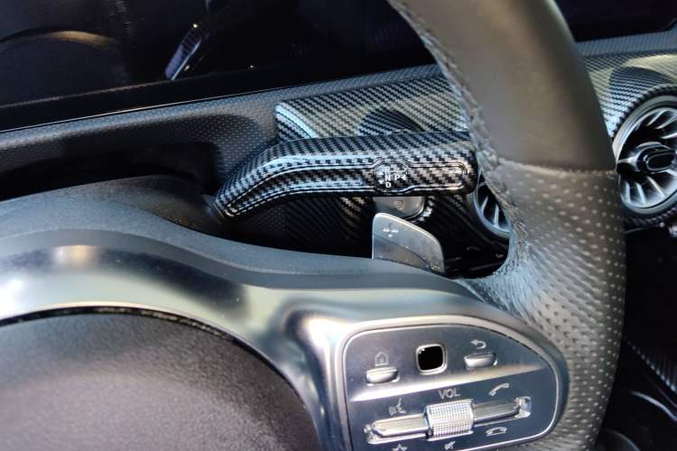 Used Mercedes-Benz A-Class 2022 Revised Version A 200 L Sport Sedan Fashionable Style