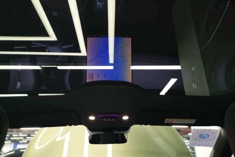 Used  SU7 2024 Rear-Drive Ultra-Long Range Advanced Pro-Level Intelligent Driving Version
