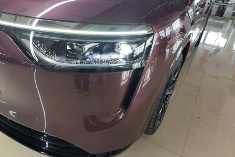 Used Hima AITO M8 2025 Extended-Range Ultra Version 53.4 kWh 5-Seater Edition
