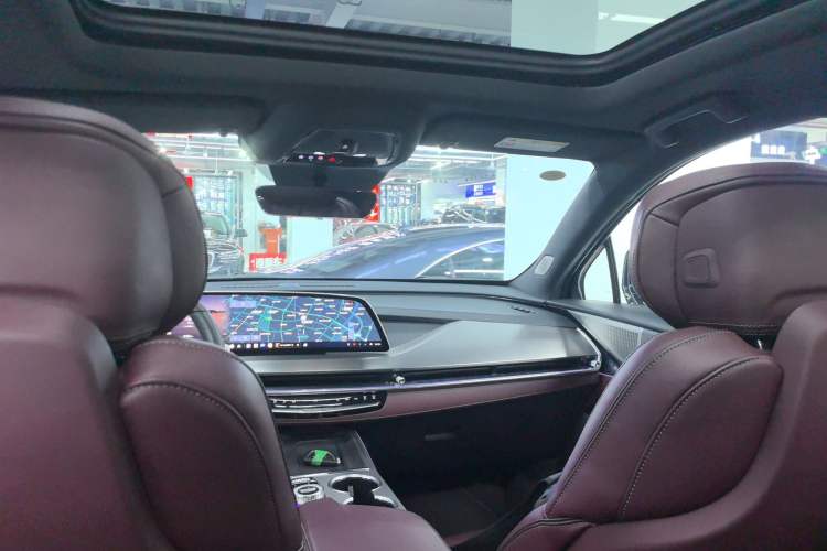 Used Cadillac XT5 2025 2.0T Platinum Edition
