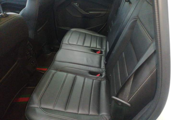 Used Ford Kuga 2017 EcoBoost 180 Two-Wheel-Drive Platinum Edition