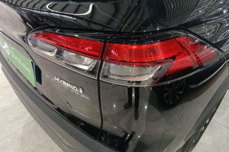 Used Toyota FRONTLANDER 2023 2.0L Smart Electric Hybrid Dual-Engine Deluxe Version
