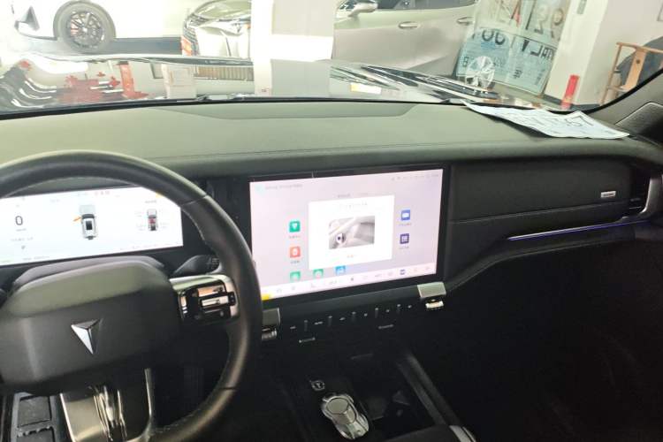 Used Deepal G318 2024 Four-Wheel-Drive Air Suspension Model