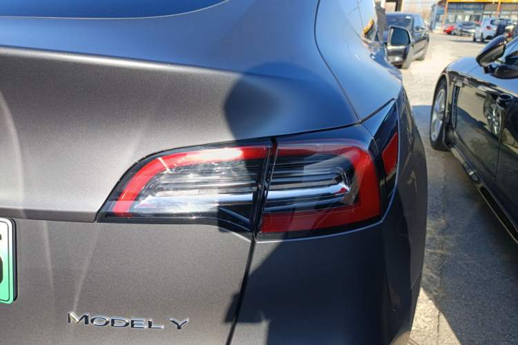 Used Tesla Model Y 2021 Standard Range Rear-Wheel Drive Version
