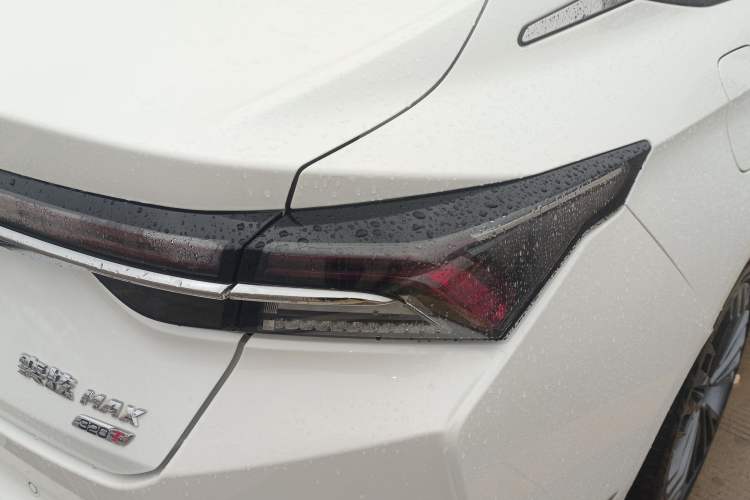 Used Dongfeng Aeolus Yixuan MAX 2021 1.5T Super-Powered Dad Edition
