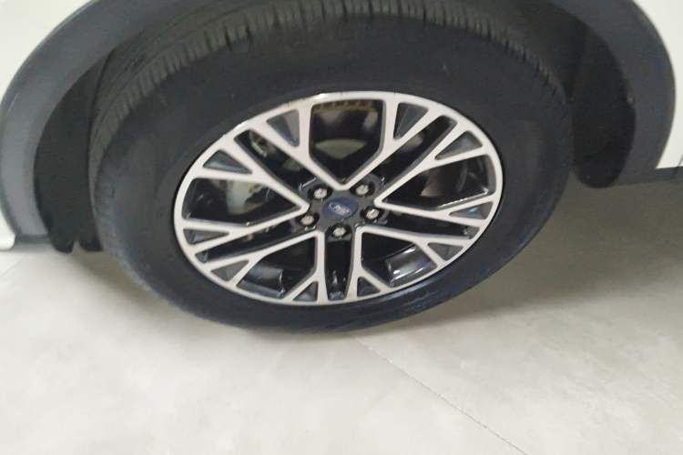 Used Ford Escape 2020 EcoBoost 245 4x4 Enjoyment Model