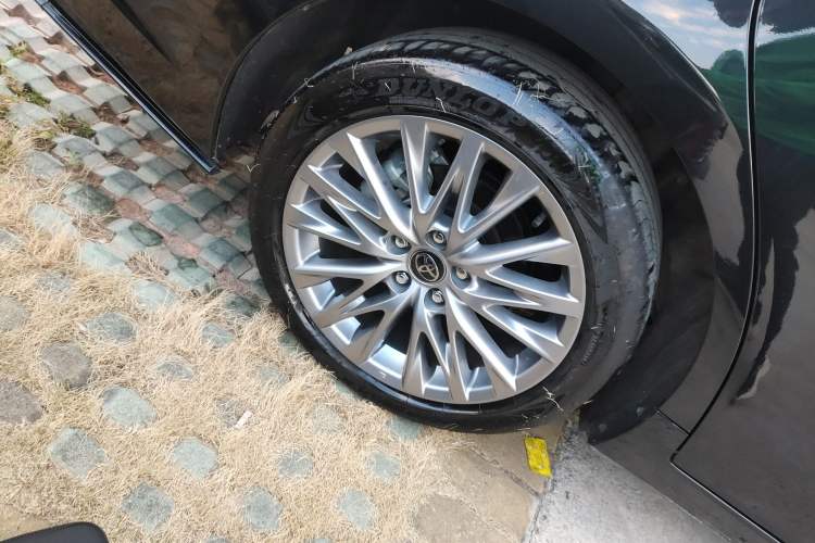 Used Toyota Avalon 2024 2.0L Luxury Edition
