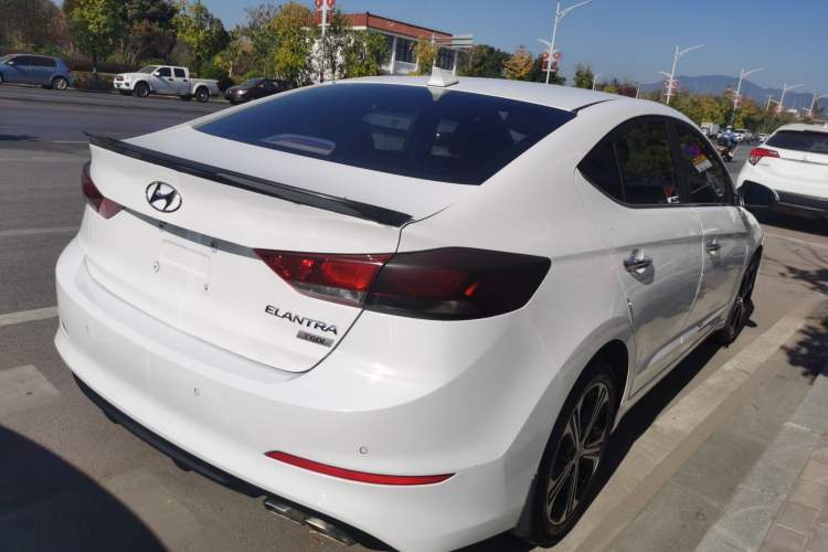 Used Hyundai Elantra 2018 1.4T Dual-Clutch Xuan Dong · Dynamic Edition