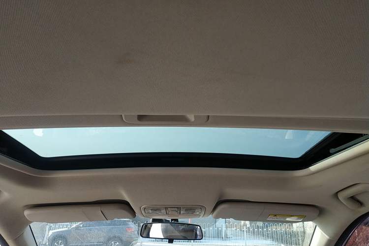 Used Dongfeng Fengon 580 2016 1.5T Manual Luxury Version