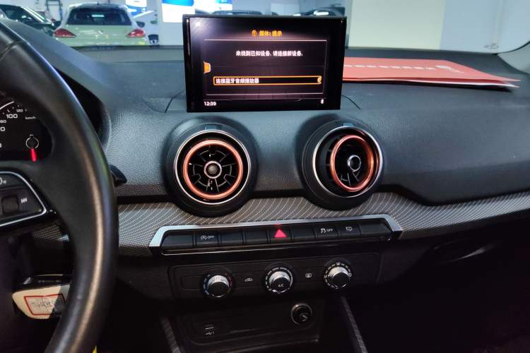 Used Audi Q2L 2018 35 TFSI Launch Exclusive Edition China VI
