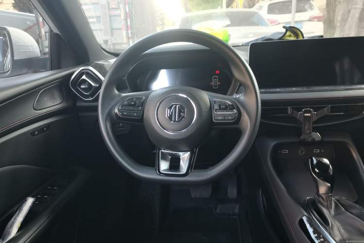 Used MG 5 2025 180 DVVT Global Luxury Edition
