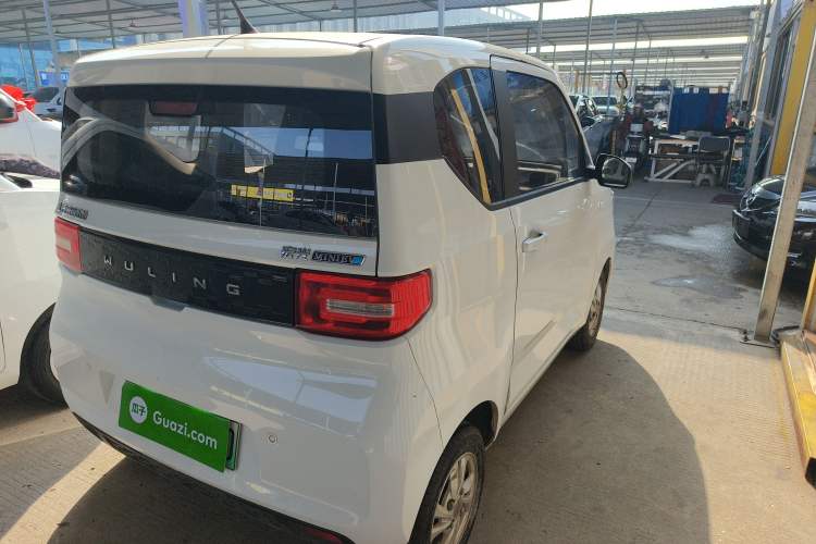 Used Wuling Hongguang MINIEV 2021 Macaron Sandwich Model 170 km Lithium Iron Phosphate
