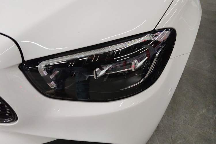 Used Mercedes-Benz E-Class 2022 Revised Version E 300 L Sporty and Stylish Edition
