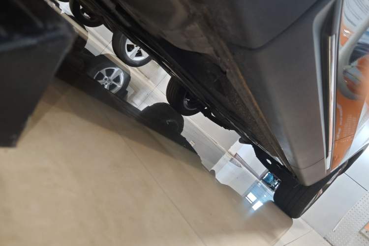 Used Buick Envision 2022 Encore S 552T Two-Wheel-Drive Luxury Model
