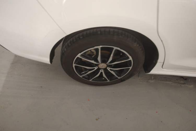 Used BYD Song MAX 2017 1.5T Automatic Smart Connect Elite 7-Seater