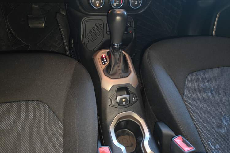 Used  Renegade 2016 1.4T Automatic Jingneng Edition
